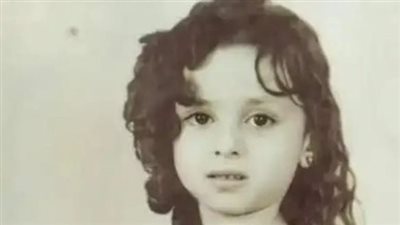 هذه الطفلة فنانة شهيرة تزوجت 3 مرات أحدهم ممثل عالمي دخل الإ سلام على يدها.. لن تتوقعوا من تكو