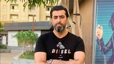 زواج باسم ياخور للمـرة الثانية في سن الـ52 يـشـ.ـعل مواقع التواصل.. والمفاجأة في عروسته ( فـنانة شـابة )