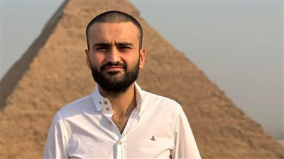زوجة الشيف التركي “بوراك” طلعت ممثلة عربية شهيرة!! محجبة وجمالها ساحر