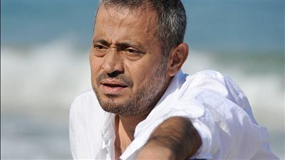 الفنان جورج وسوف يتأثر على المسرح في الذكرى السنوية لرحيل ابنه .. ما فعله ابكى به الجميع