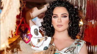 سلاف فواخرجي تتحدث عن تفاصيل خلافها مع كاريس بشار وتصرّح: “قهرتلي قلبي وضليت سنة أبكي بسببها”