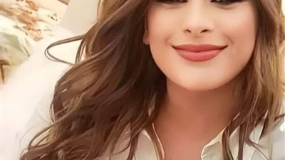 ابن الفنانة امارات رزق بطلة مسلسل ولاد بديعة  بأول ظهور له